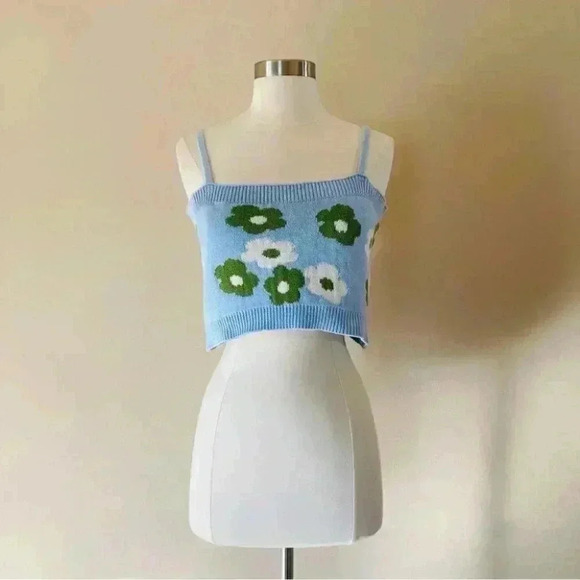 Callahan Meg Flower Power Cami Size Medium Baby Blue Floral EUC $172 - Picture 2 of 12